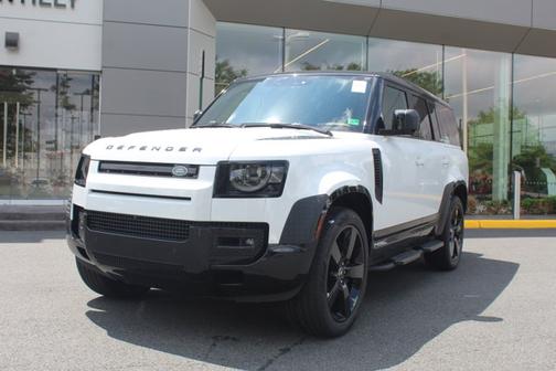 2025 Land Rover Defender X-Dynamic SE