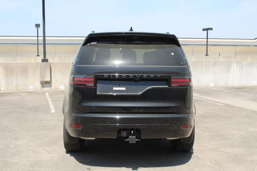 2025 Land Rover Discovery Dynamic SE