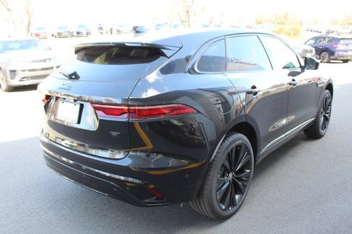 2026 Jaguar F-PACE R-Dynamic S