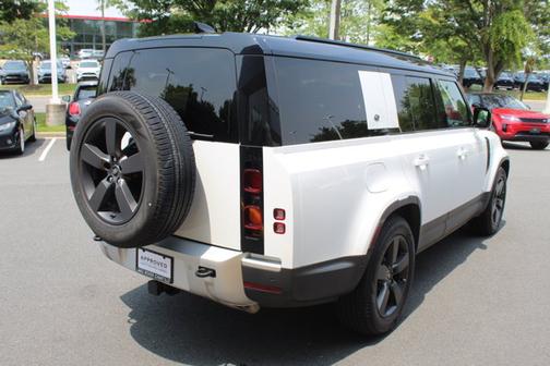 2024 Land Rover Defender S