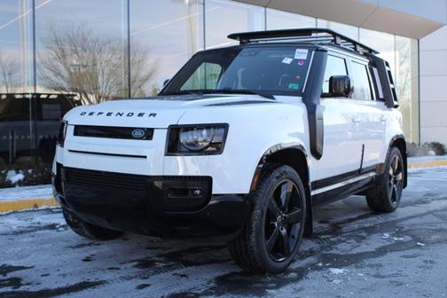 2025 Land Rover Defender X-Dynamic SE