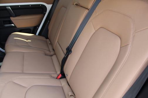 2025 Land Rover Defender X-Dynamic SE
