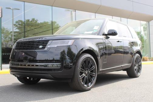 2025 Land Rover Range Rover SE