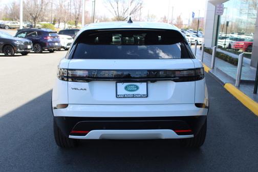 2026 Land Rover Range Rover Velar Dynamic SE