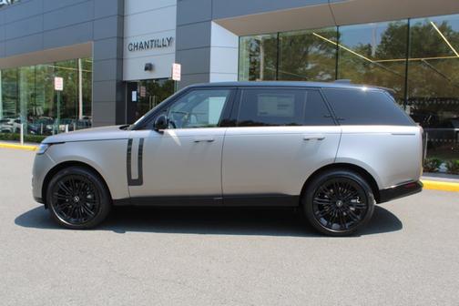 2025 Land Rover Range Rover SE