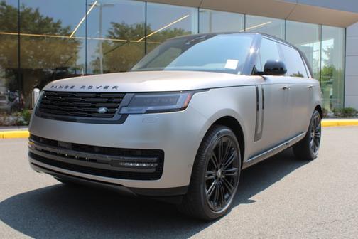 2025 Land Rover Range Rover SE