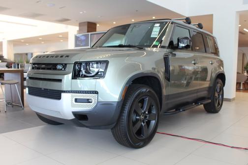 2025 Land Rover Defender S
