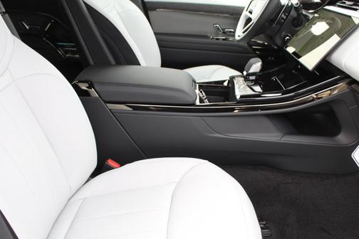 2025 Land Rover Range Rover Sport Dynamic SE