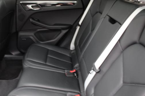 2024 Porsche Macan T