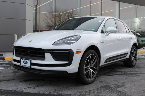 2024 Porsche Macan T