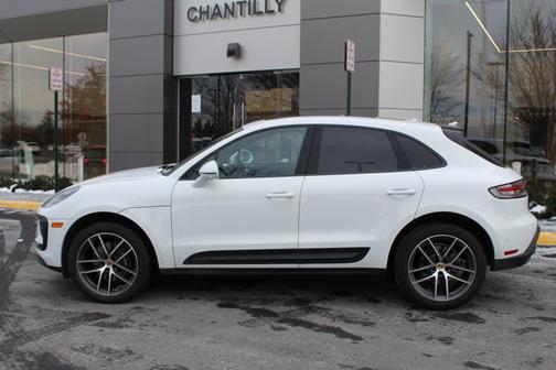 2024 Porsche Macan T