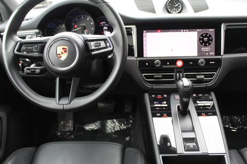 2024 Porsche Macan T