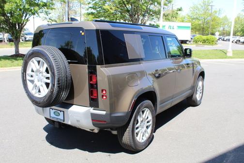2025 Land Rover Defender S