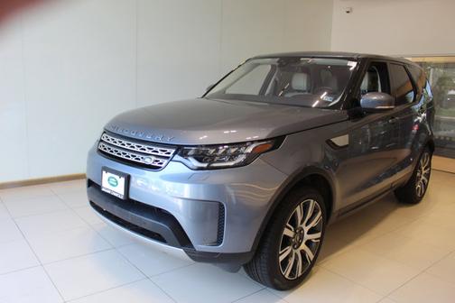Photo 1 of 32 of 2019 Land Rover Discovery HSE