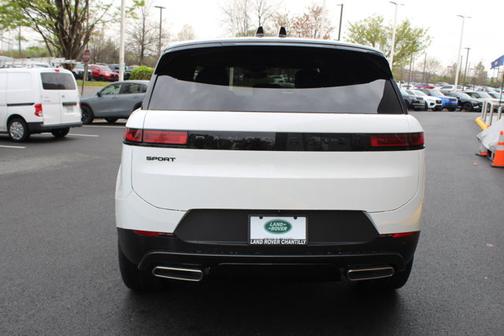 2025 Land Rover Range Rover Sport SE