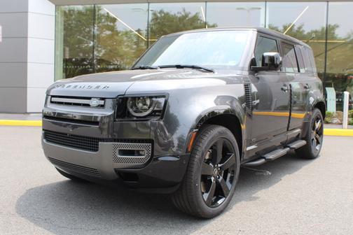 2025 Land Rover Defender V8