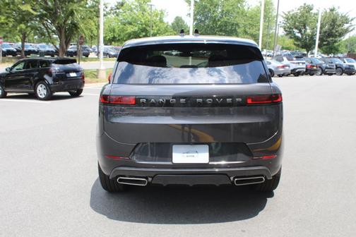 2025 Land Rover Range Rover Sport Dynamic SE
