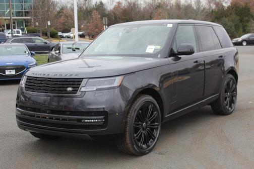 2025 Land Rover Range Rover SE