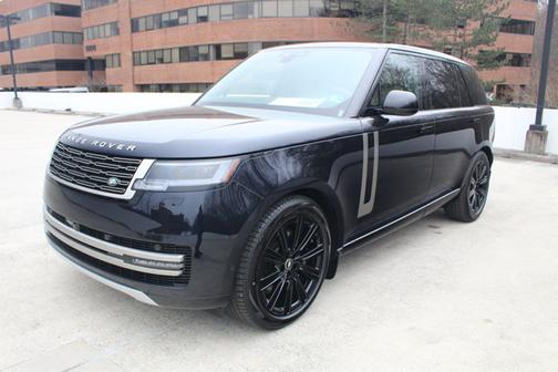 2025 Land Rover Range Rover SE