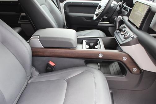 2024 Land Rover Defender S