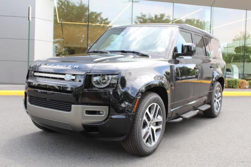 2025 Land Rover Defender X-Dynamic SE