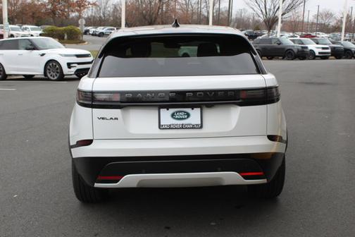 2026 Land Rover Range Rover Velar Dynamic SE