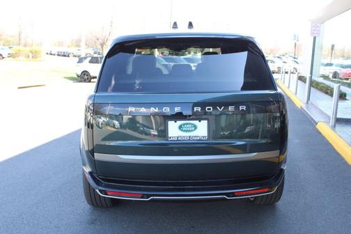 2025 Land Rover Range Rover SE