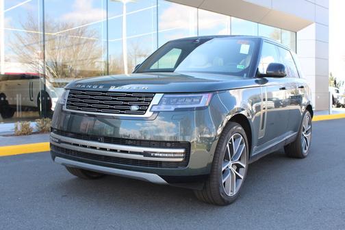 2025 Land Rover Range Rover SE