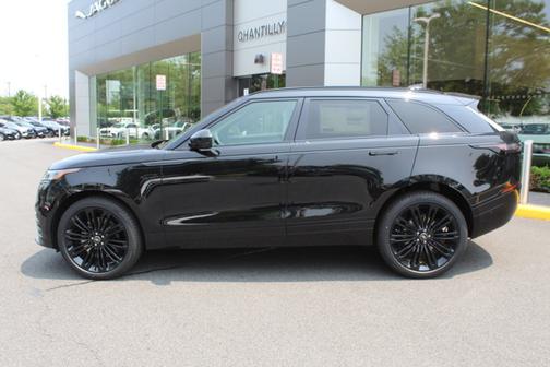 2026 Land Rover Range Rover Velar Dynamic SE