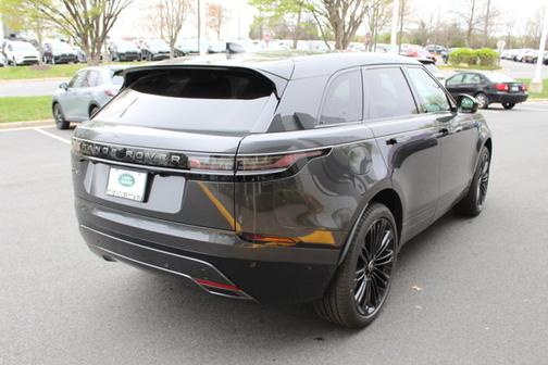 2026 Land Rover Range Rover Velar Dynamic SE