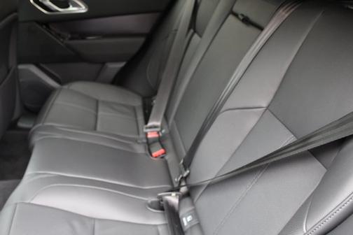 2026 Land Rover Range Rover Velar Dynamic SE