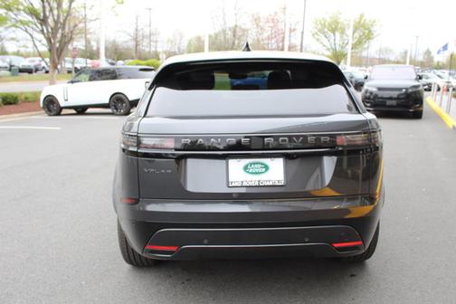2026 Land Rover Range Rover Velar Dynamic SE