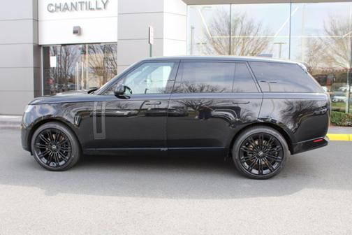 2025 Land Rover Range Rover SE