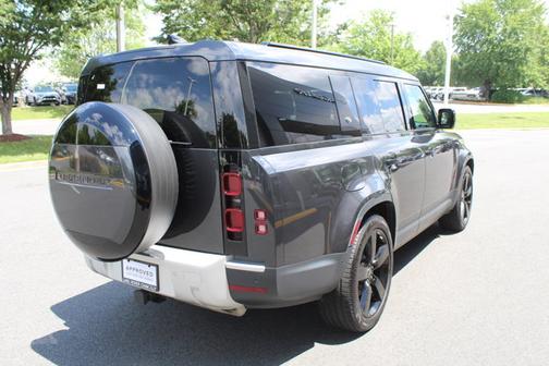 2024 Land Rover Defender S