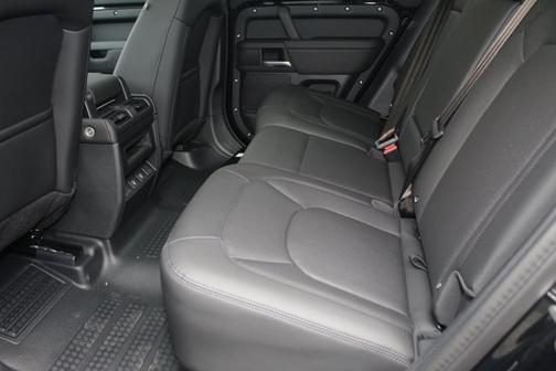 2025 Land Rover Defender S