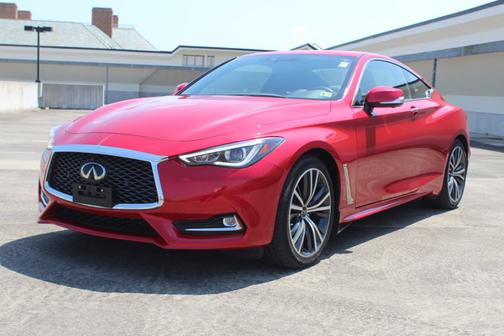 2022 INFINITI Q60 LUXE