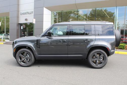 2025 Land Rover Defender S