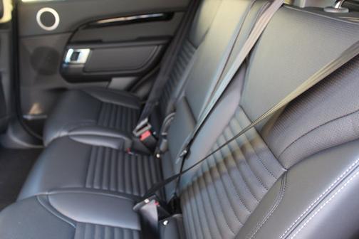 2025 Land Rover Discovery S