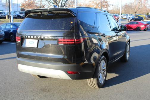 2025 Land Rover Discovery S