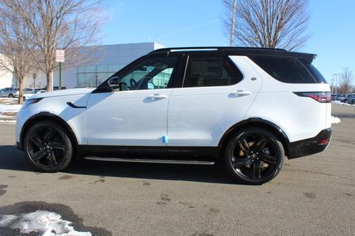 2025 Land Rover Discovery Dynamic SE
