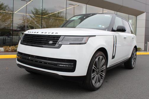 2025 Land Rover Range Rover SE