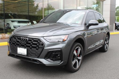 2024 Audi Q5 S line Premium Plus