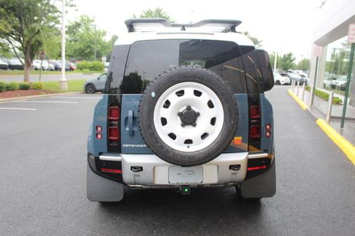 2025 Land Rover Defender S
