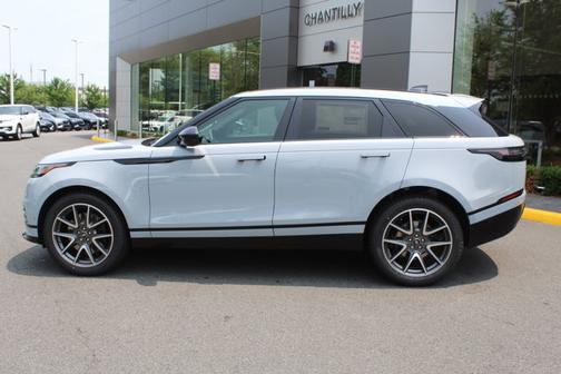 2026 Land Rover Range Rover Velar Dynamic SE
