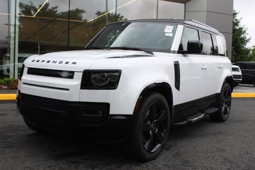 2025 Land Rover Defender X-Dynamic SE