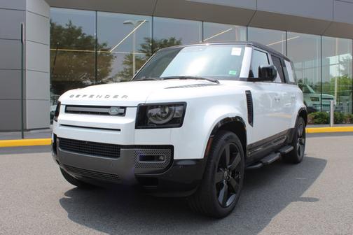 2025 Land Rover Defender V8