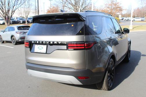2025 Land Rover Discovery S