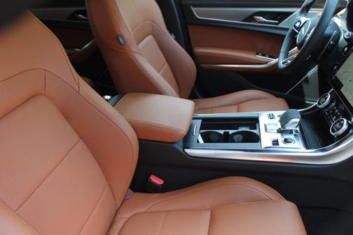 2024 Jaguar XF R-Dynamic SE