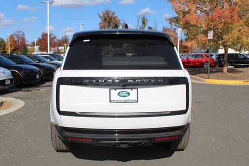 2025 Land Rover Range Rover SE