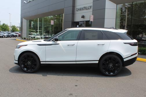 2026 Land Rover Range Rover Velar Dynamic SE